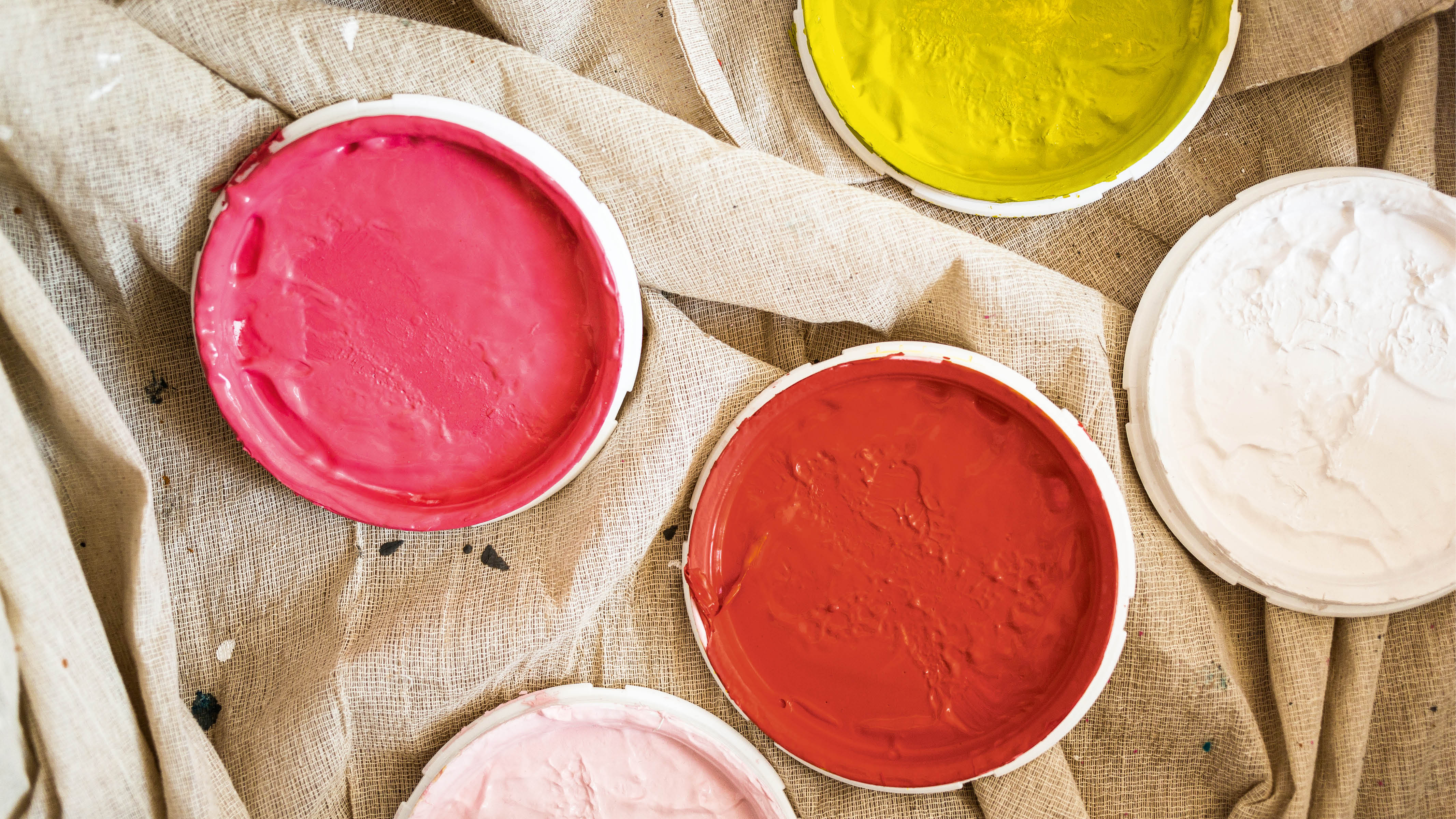 Des couleurs contrastées La clé du succès consiste à créer un équilibre entre couleurs sourdes et couleurs vives.