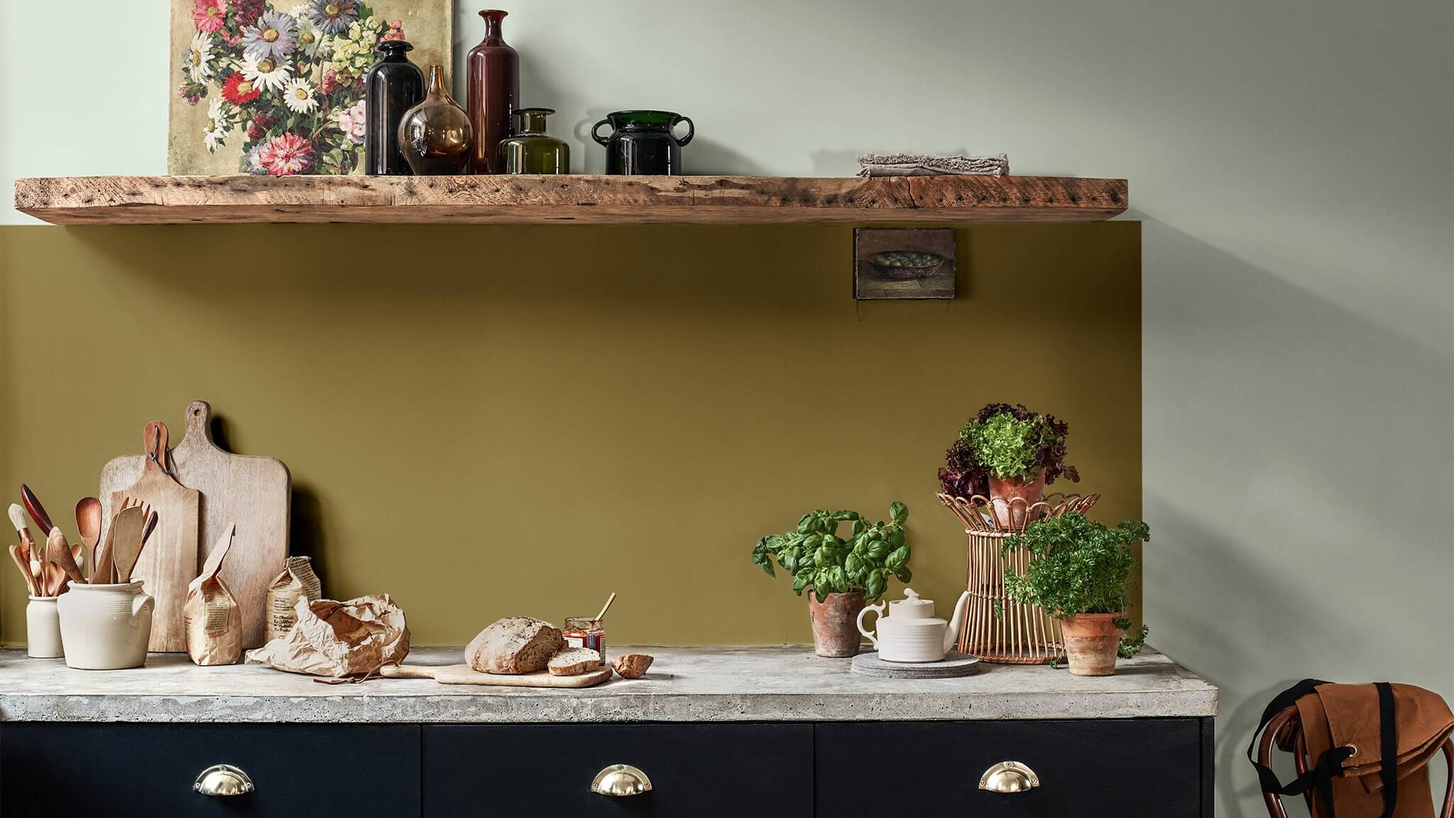Une cuisine créative en vert olive et Douceur de l'Aube Une cuisine créative en vert olive et Douceur de l'Aube
