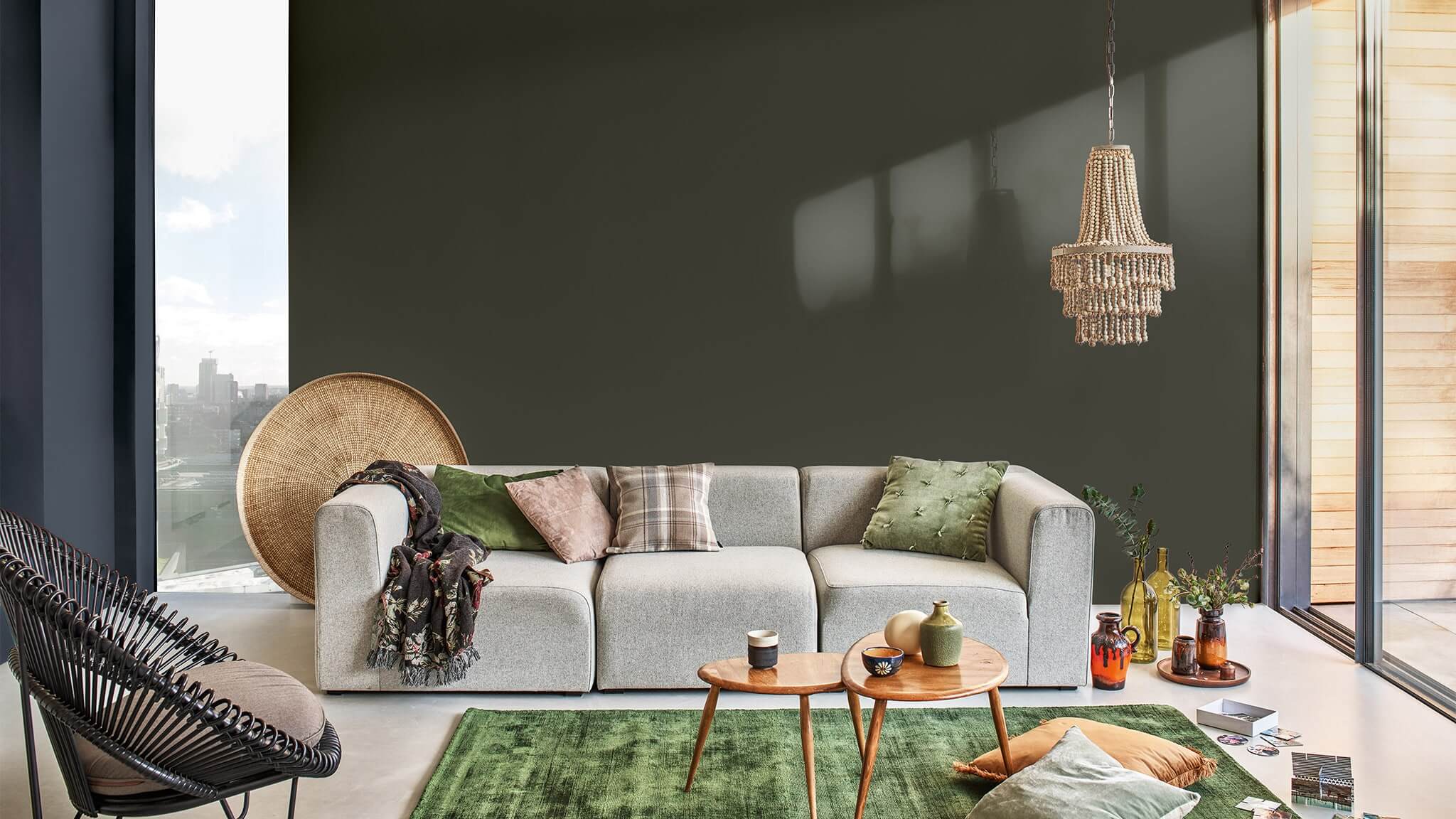 Un salon aux couleurs de l’automne avec une peinture vert foncé cf20_autumn_living_room