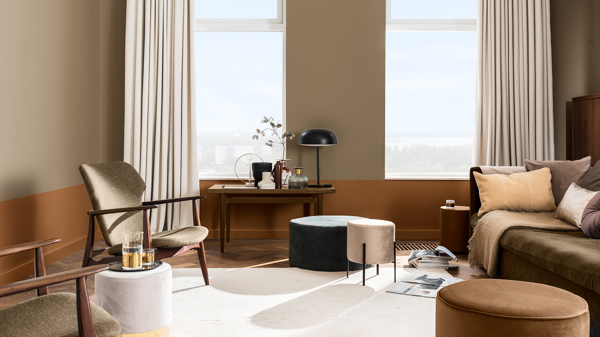 Salon avec mur beige et terre cuite à division basse Dulux_CF21_Color_of_the_Year_Trust_colors_global_2