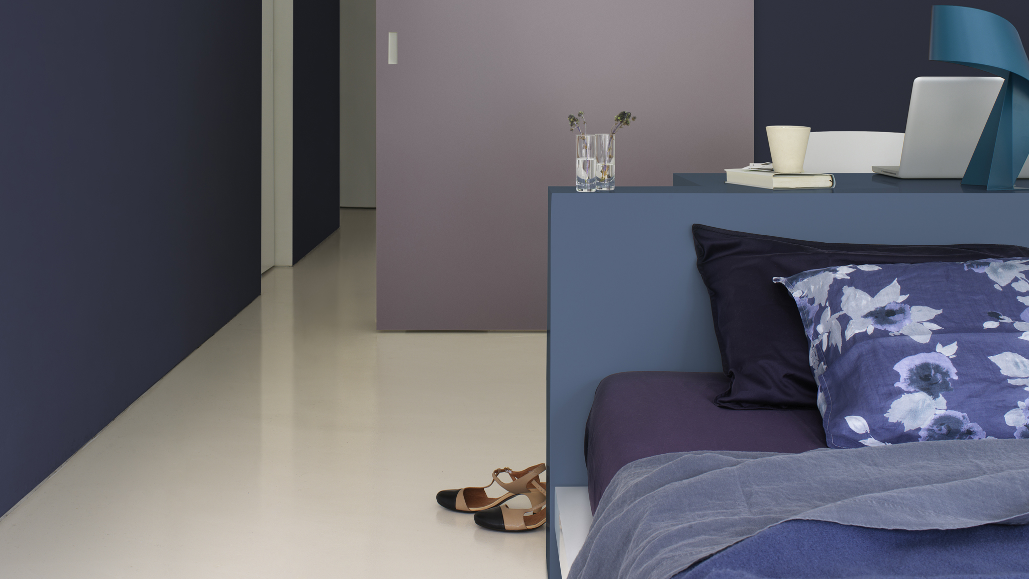 Inspirez-vous de la couleur de la gemme Des tons profonds de bijoux ajoutent une touche de décadence exotique à une palette. Imitez la profondeur et la couleur des gemmes en associant des finitions mates et brillantes