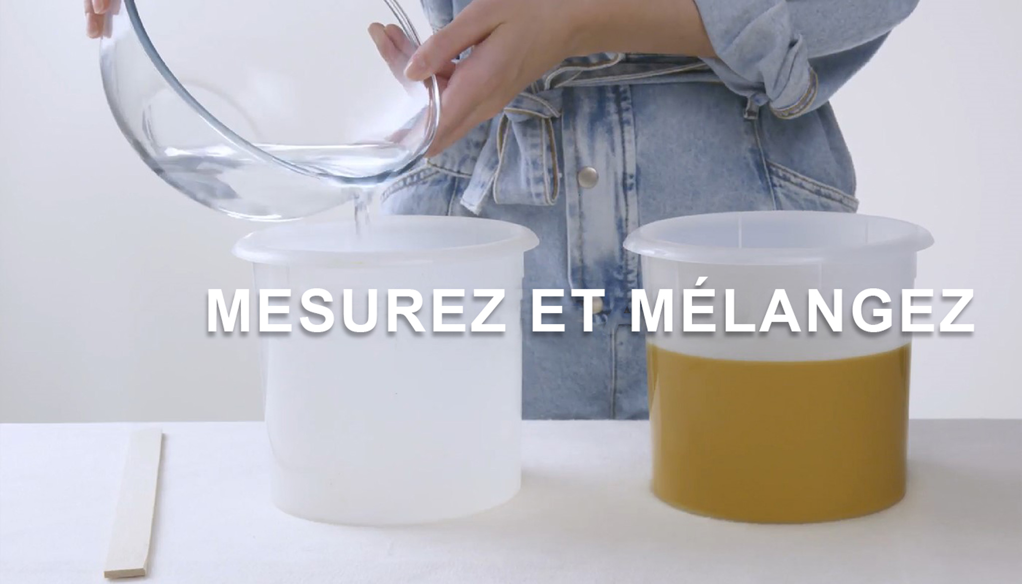 Mesurez et mélangez la peinture Mesurez et mélangez la peinture
