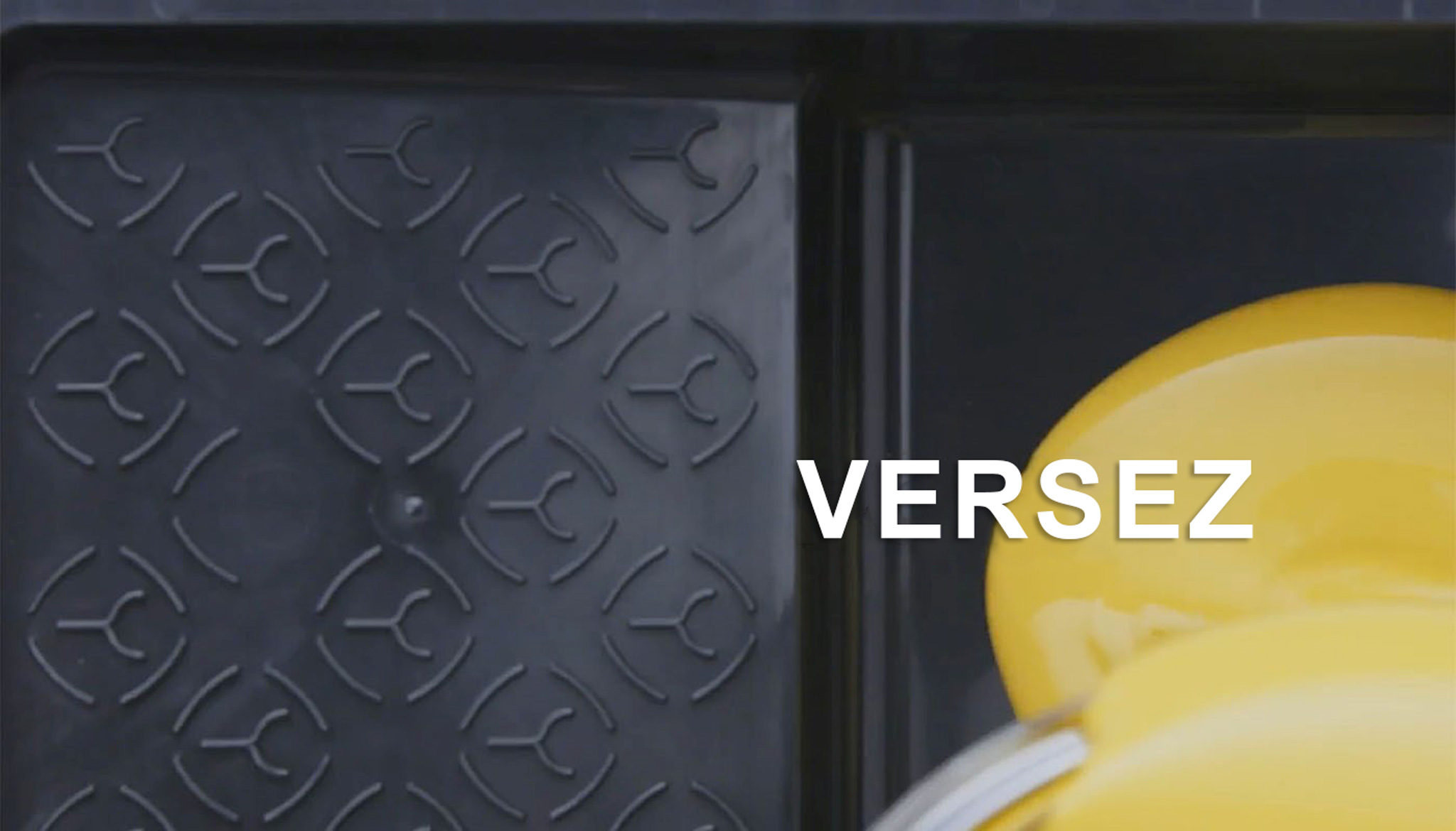 Ouvrez et versez Ouvrez et versez
