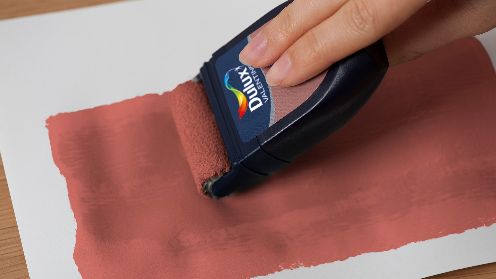 Utilisation d’un testeur avec rouleau d’application Dulux_Valentine_outils_couleurs_testeurs_rouleau_FR_3